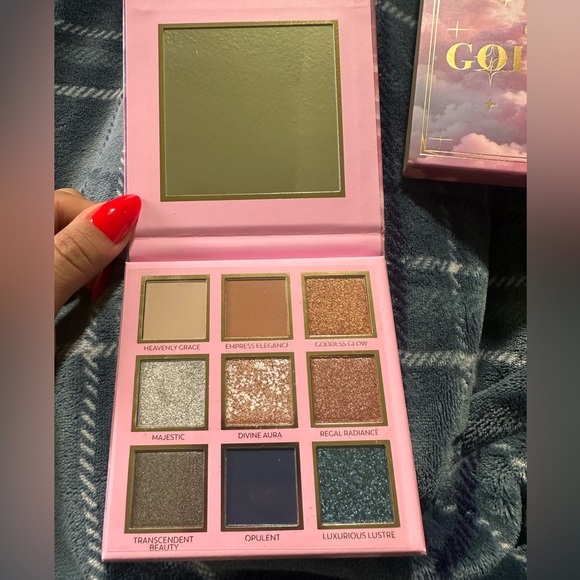 Eloise Beauty Eyeshadow Palette Goddess - Picture 4 of 5